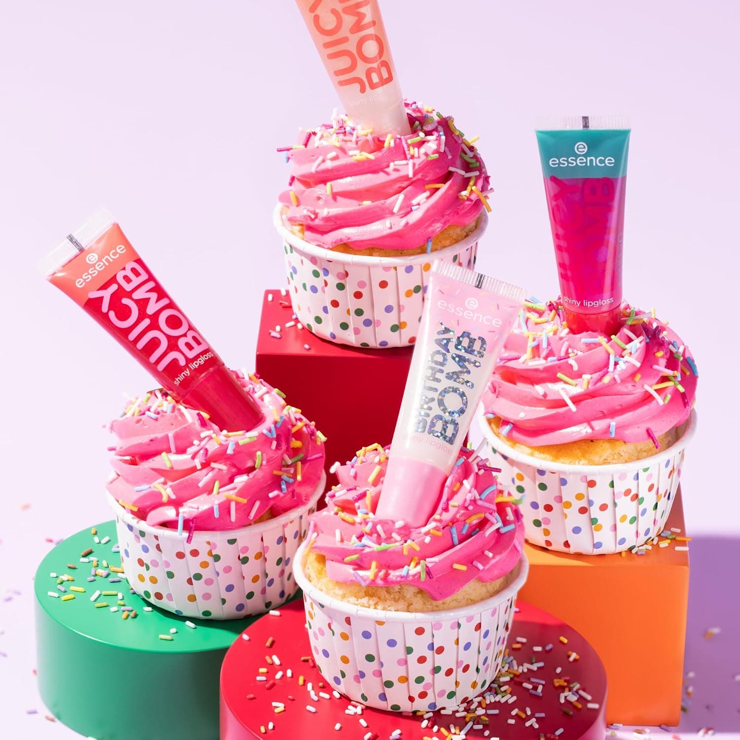 لیپگلاس براق Essence Cosmetics Birthday Bomb مدل 01 لیپگلاس براق Essence Cosmetics Birthday Bomb مدل 01