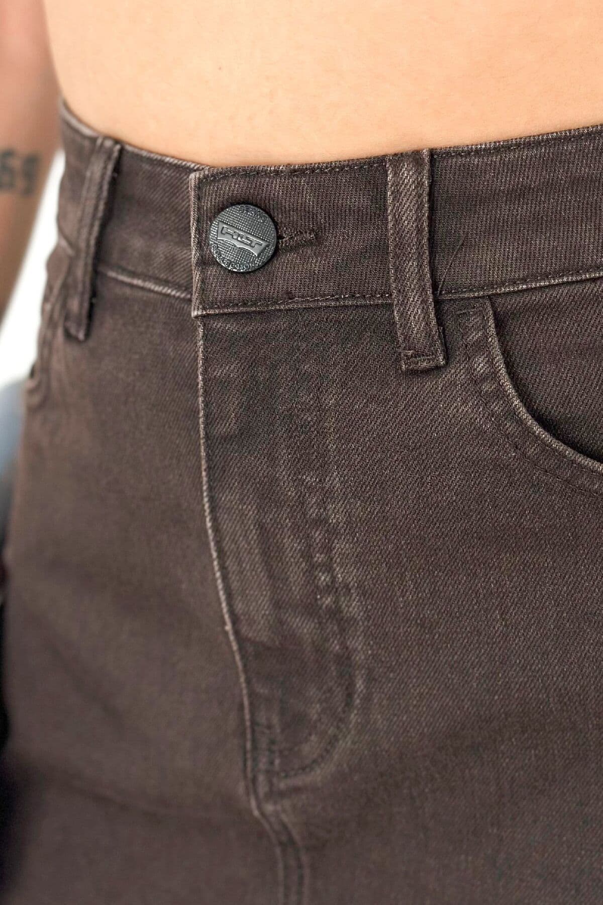 شلوار جین زنانه HLT JEANS مام کمر بلند لایکرا قهوهای مدل ANNA-2074 شلوار جین زنانه HLT JEANS مام کمر بلند لایکرا قهوهای مدل ANNA-2074