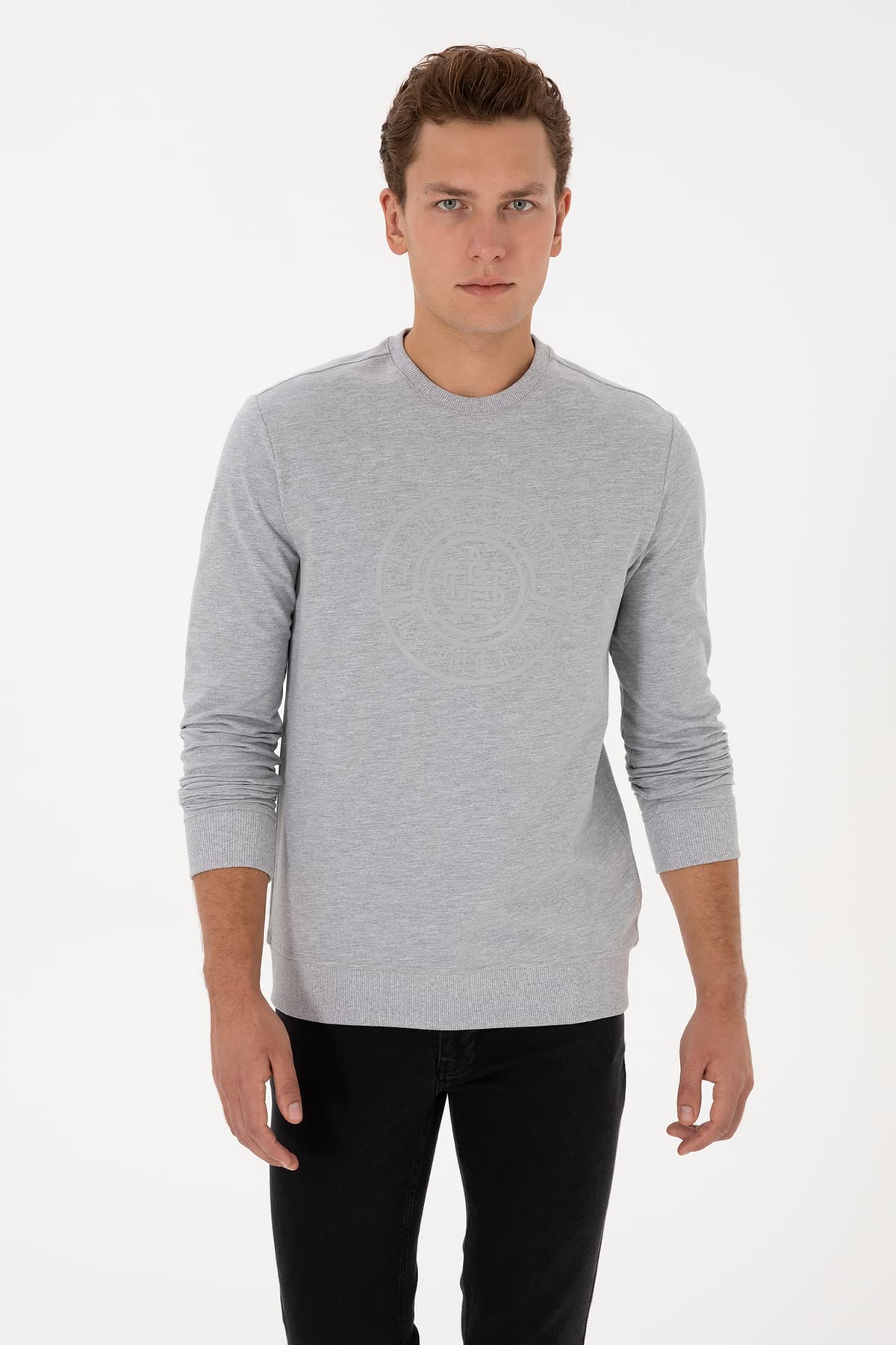 سوئیشرت مردانه U.S. Polo Assn. فیت معمولی یقه گرد خاکستری ملانژ نازک مدل 50324788-VR086 سوئیشرت مردانه U.S. Polo Assn. فیت معمولی یقه گرد خاکستری ملانژ نازک مدل 50324788-VR086