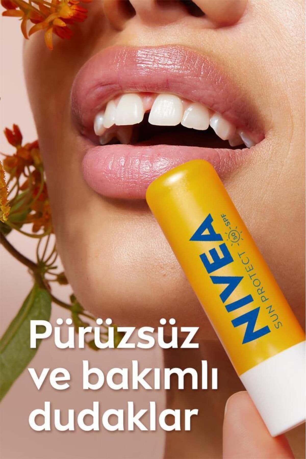 کرم لب ضدآفتاب NIVEA SUN SPF50 نمدار بیرنگ 4.8 گرم ویتامین C و E کرم لب ضدآفتاب NIVEA SUN SPF50 نمدار بیرنگ 4.8 گرم ویتامین C و E