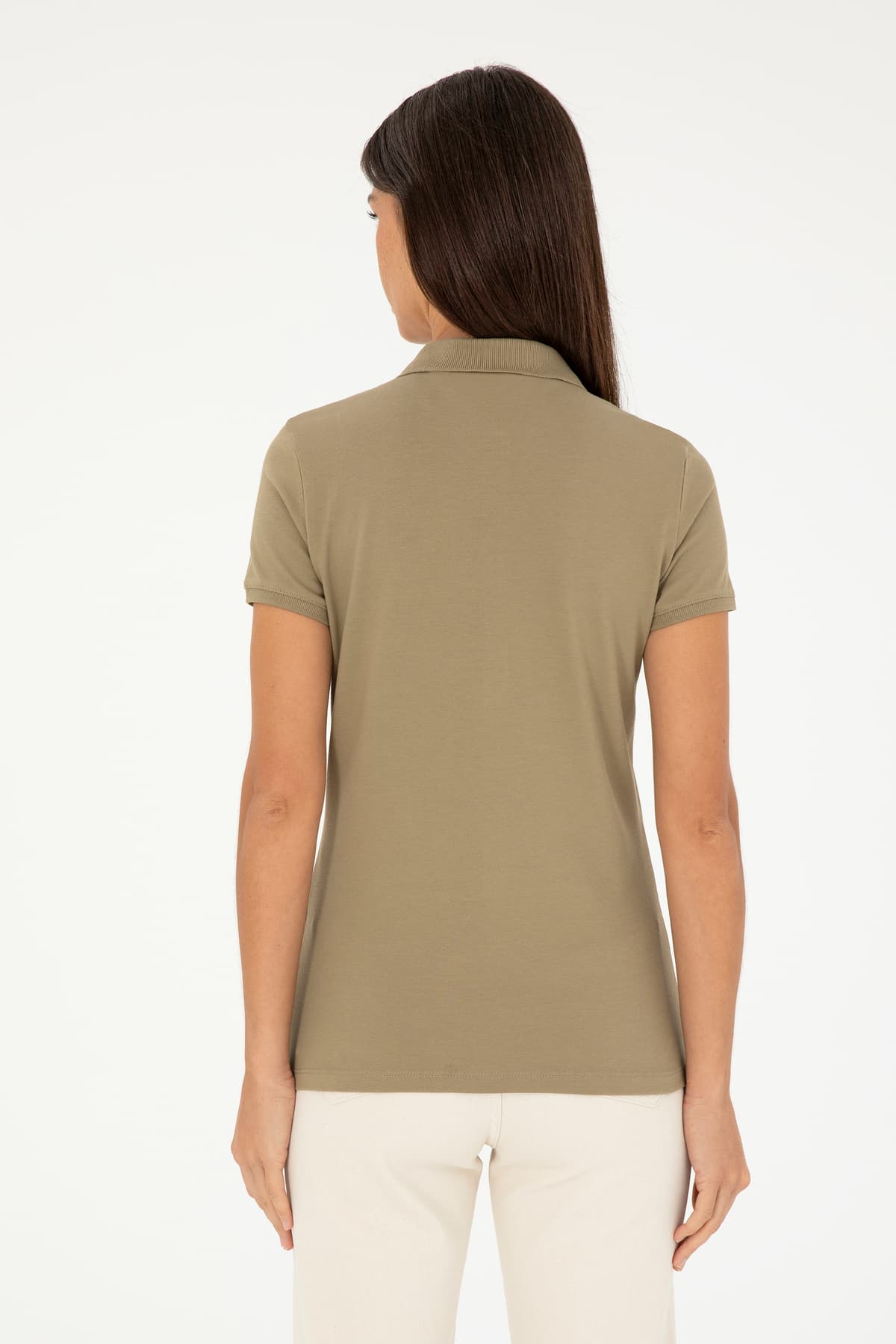تیشرت زنانه U.S. Polo Assn. یقه پولو خاکی بیسیک مدل 50280071-VR027 تیشرت زنانه U.S. Polo Assn. یقه پولو خاکی بیسیک مدل 50280071-VR027