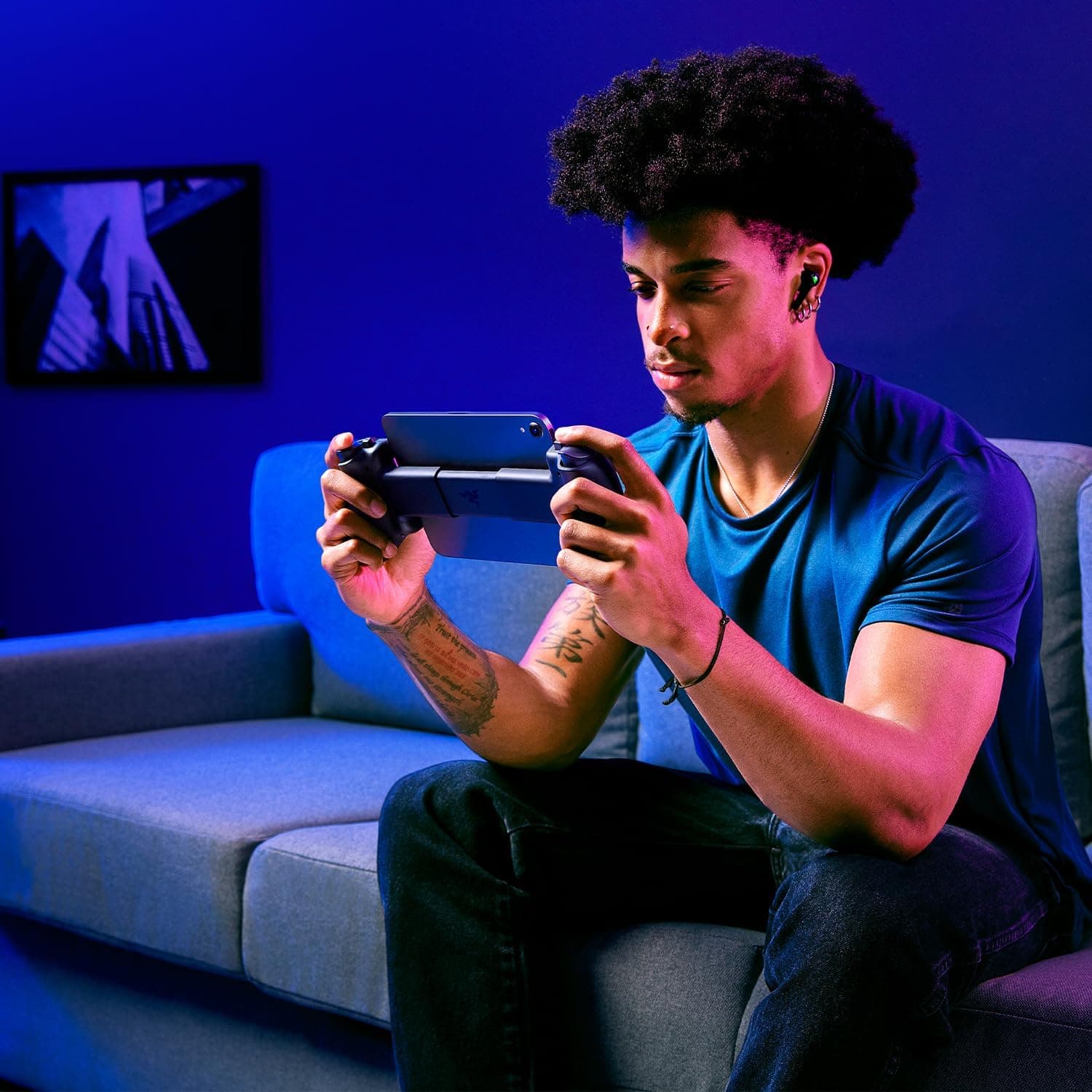 دسته بازی موبایل برای iPhone، گوشیهای هوشمند Android و تبلتهای 8 اینچی Razer Kishi V3 Pro، USB-C، جویاستیک ضدلغزش، مشکی دسته بازی موبایل برای iPhone، گوشیهای هوشمند Android و تبلتهای 8 اینچی Razer Kishi V3 Pro، USB-C، جویاستیک ضدلغزش، مشکی