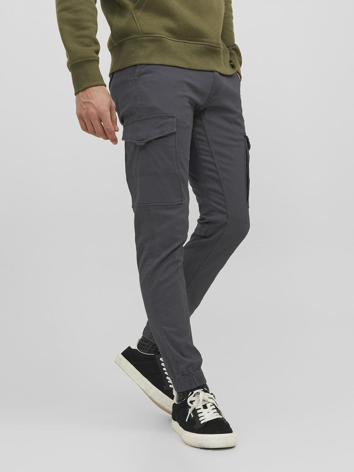 شلوار مردانه JACK & JONES رنگ آسفالتی شلوار مردانه JACK & JONES رنگ آسفالتی