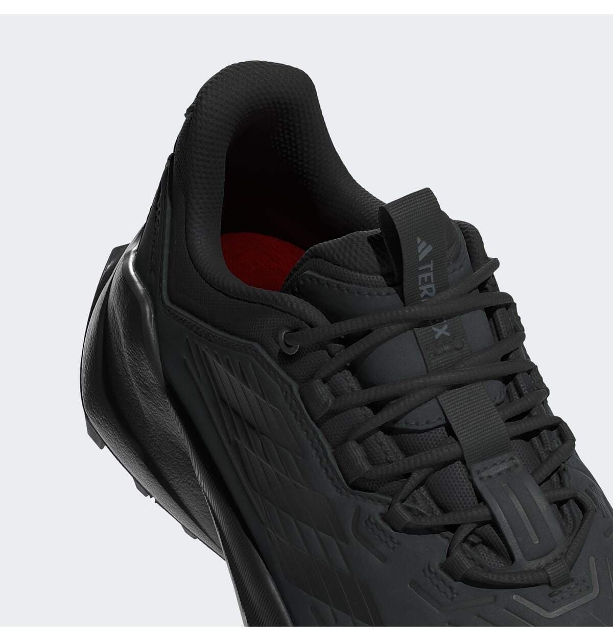 کفش پیادهروی زنانه adidas چرمی مدل Terrex Trailmaker 2.0 کفش پیادهروی زنانه adidas چرمی مدل Terrex Trailmaker 2.0