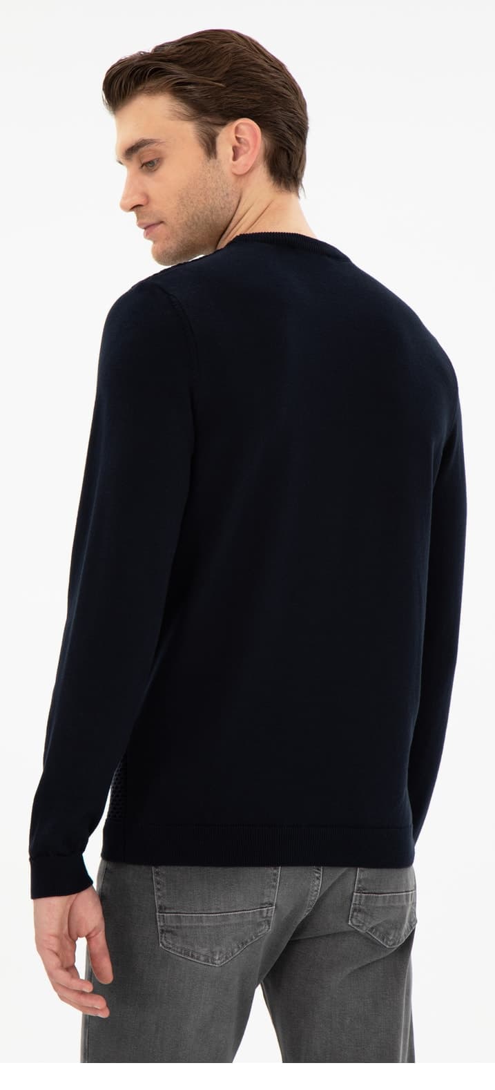 پلیور مردانه Pierre Cardin سرمهای روشن اسلیم فیت یقه گرد مدل 50281819-VR059 پلیور مردانه Pierre Cardin سرمهای روشن اسلیم فیت یقه گرد مدل 50281819-VR059