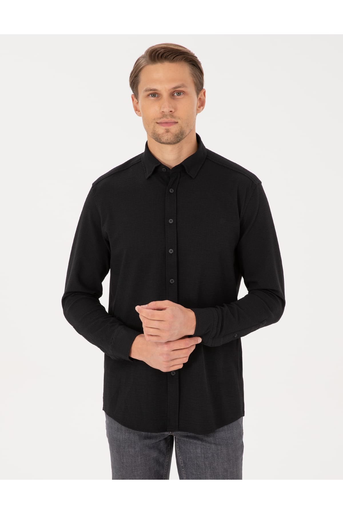 پیراهن مردانه Pierre Cardin Slim Fit کشدار راه راه آستین بلند مشکی مدل 50307162-VR046 پیراهن مردانه Pierre Cardin Slim Fit کشدار راه راه آستین بلند مشکی مدل 50307162-VR046