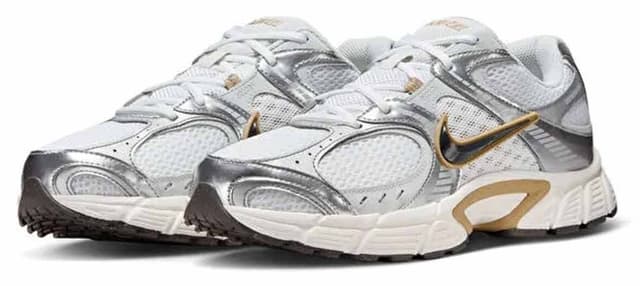 کفش مردانه Nike مخصوص پیادهروی و دویدن مدل V5 RNR کفش مردانه Nike مخصوص پیادهروی و دویدن مدل V5 RNR