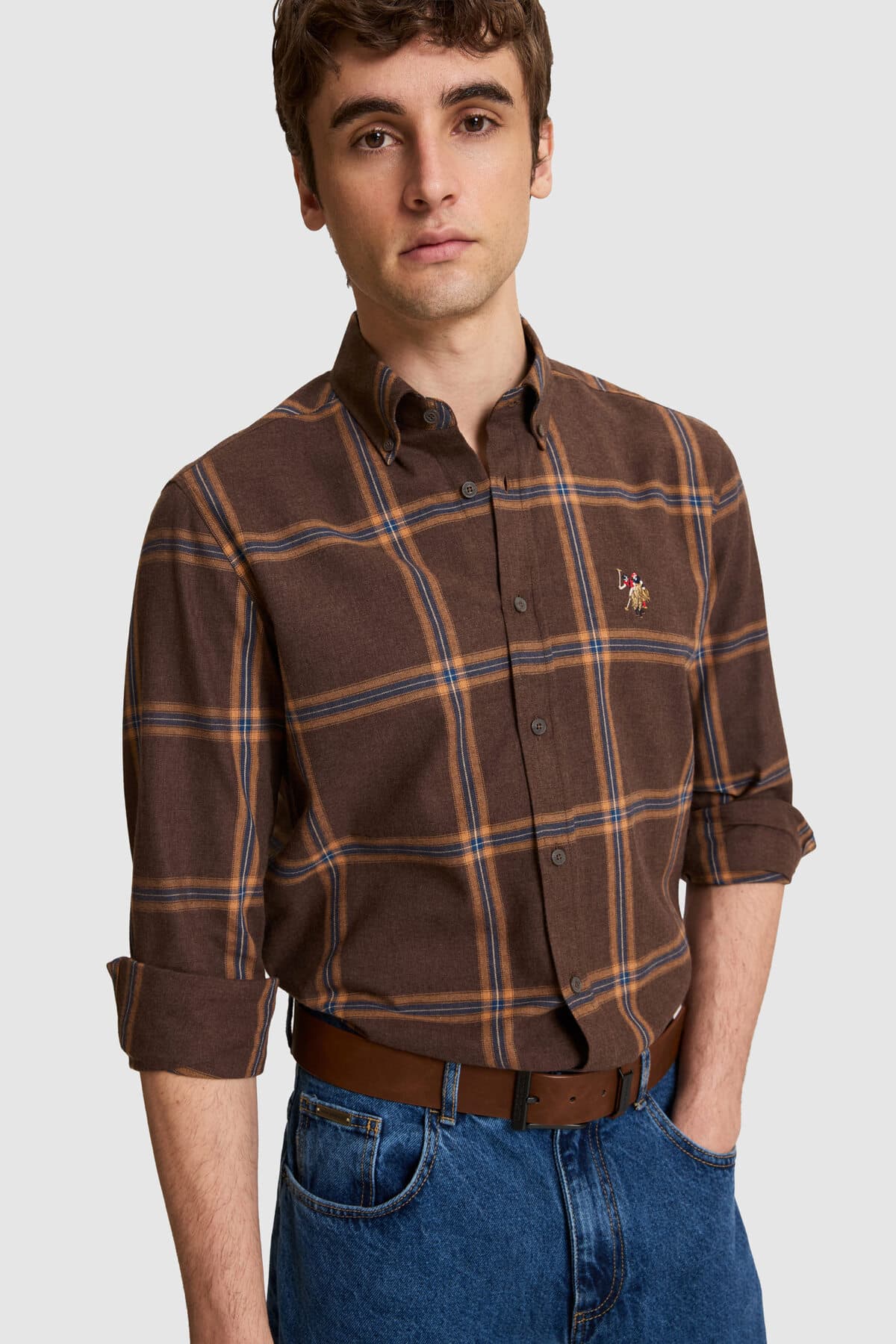 پیراهن مردانه U.S. Polo Assn. قهوهای تیره فیت معمولی چهارخانه آستین بلند مدل 50332378-VR084 پیراهن مردانه U.S. Polo Assn. قهوهای تیره فیت معمولی چهارخانه آستین بلند مدل 50332378-VR084