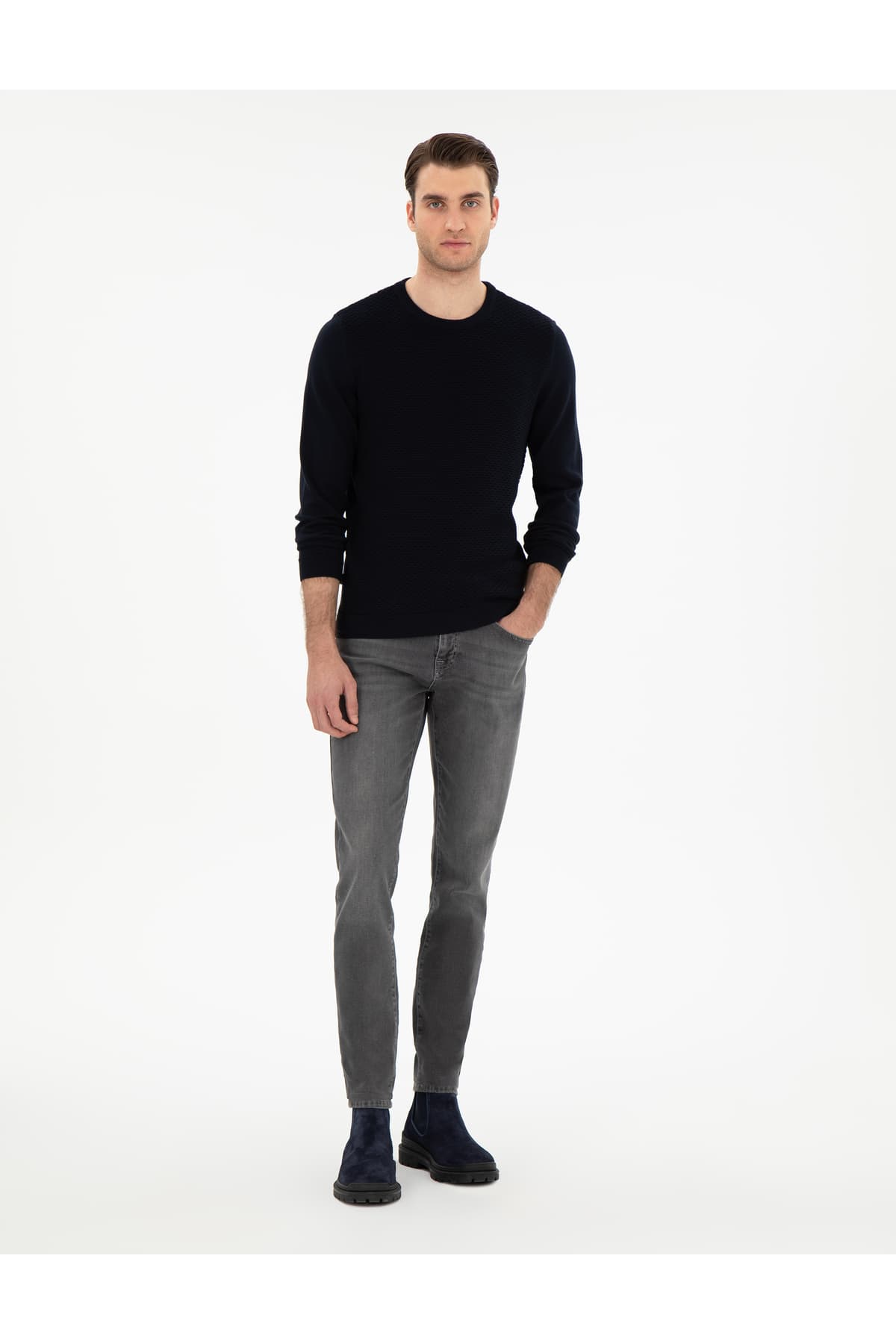 پلیور مردانه Pierre Cardin سرمهای روشن اسلیم فیت یقه گرد مدل 50281819-VR059 پلیور مردانه Pierre Cardin سرمهای روشن اسلیم فیت یقه گرد مدل 50281819-VR059