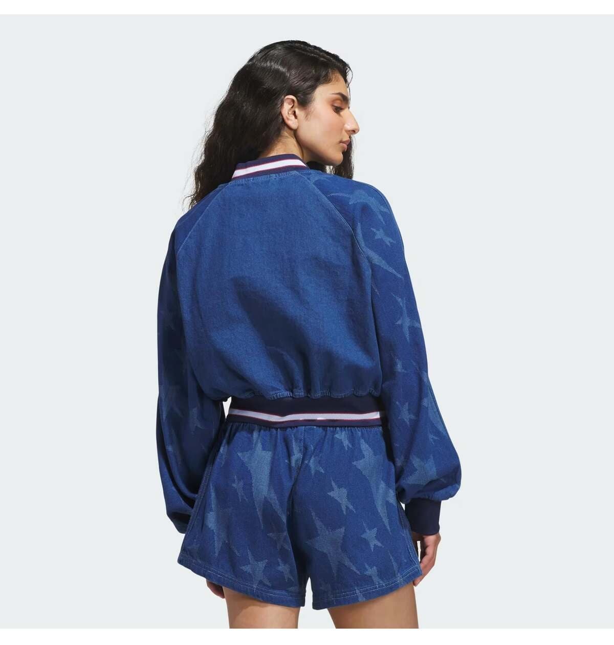 ژاکت زنانه adidas از جین با طرح گرافیکی مدل SST Varsity Bomber ژاکت زنانه adidas از جین با طرح گرافیکی مدل SST Varsity Bomber