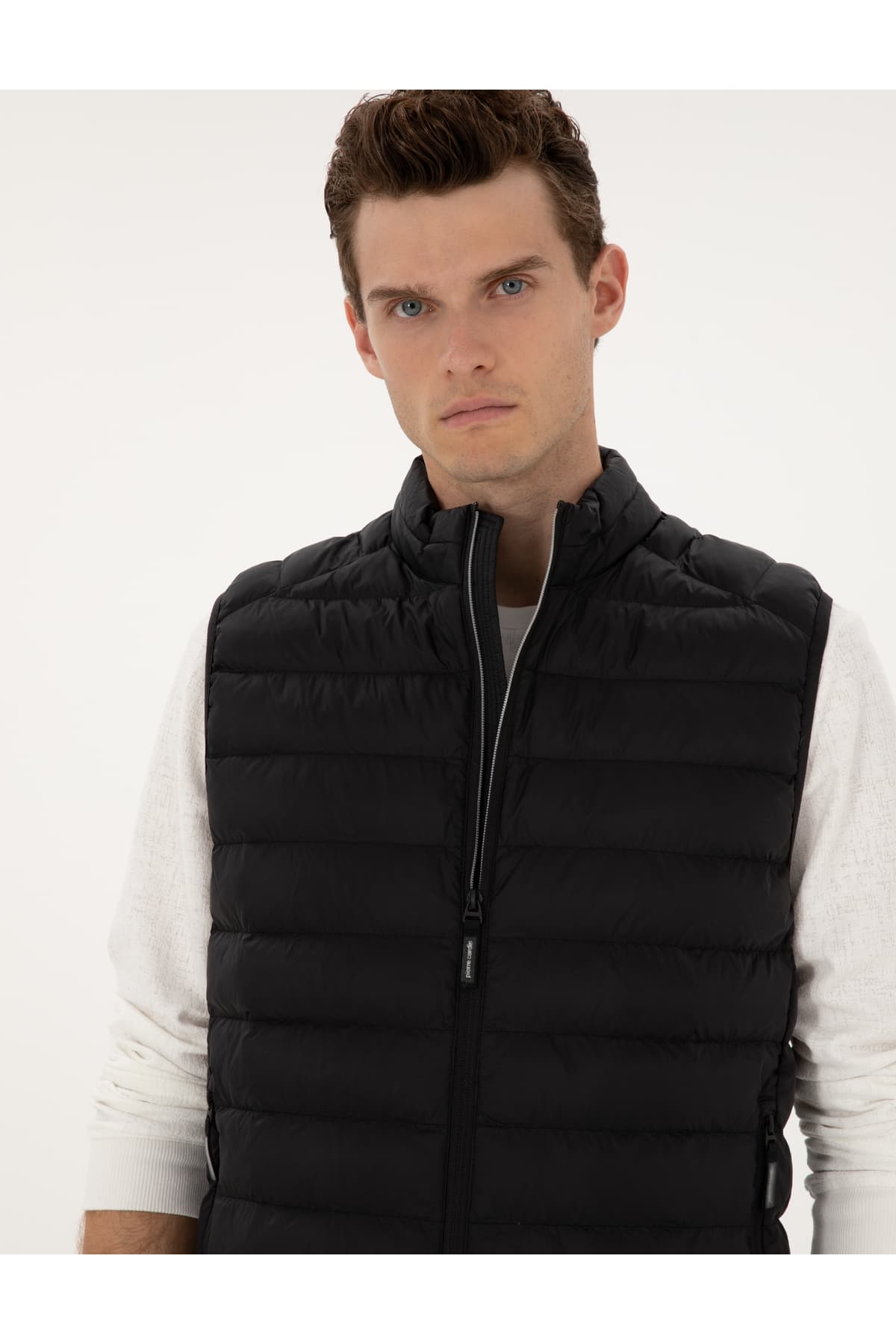 جلیقه مردانه Pierre Cardin مشکی مدل 50310142-VR046 جلیقه مردانه Pierre Cardin مشکی مدل 50310142-VR046