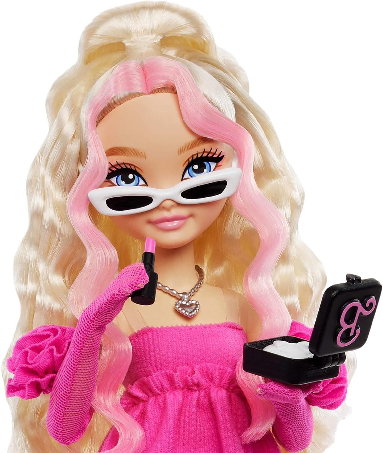 عروسک و لوازم جانبی Barbie Dream Besties متحرک Barbie Malibu با موهای بلوند موجدار و 11 تکه لوازم آرایش و مو مدل HYC21 عروسک و لوازم جانبی Barbie Dream Besties متحرک Barbie Malibu با موهای بلوند موجدار و 11 تکه لوازم آرایش و مو مدل HYC21
