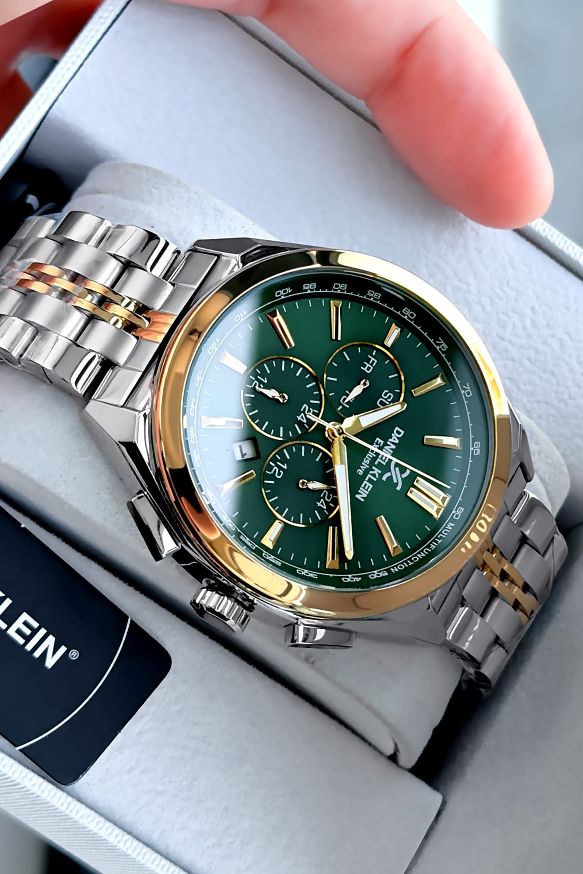 ساعت مچی مردانه Daniel Klein ضد آب بند فولادی نقرهای-طلایی سبز مدل DKE2097C4 ساعت مچی مردانه Daniel Klein ضد آب بند فولادی نقرهای-طلایی سبز مدل DKE2097C4