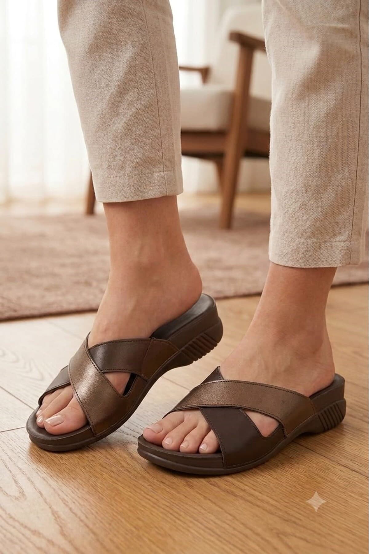 دمپایی زنانه Ceyo مدل Belıze سایز 35-40 دمپایی زنانه Ceyo مدل Belıze سایز 35-40