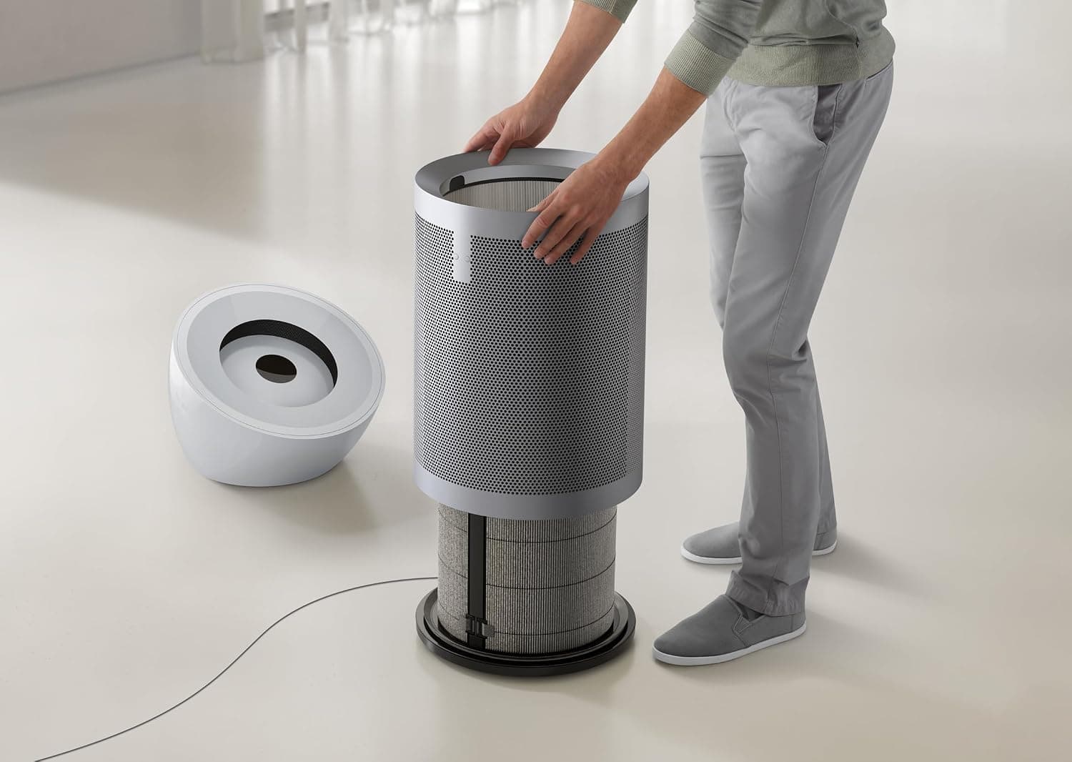 دستگاه تصفیه هوا Dyson Big+Quiet سفید نقرهای ساتن مدل BP02 دستگاه تصفیه هوا Dyson Big+Quiet سفید نقرهای ساتن مدل BP02