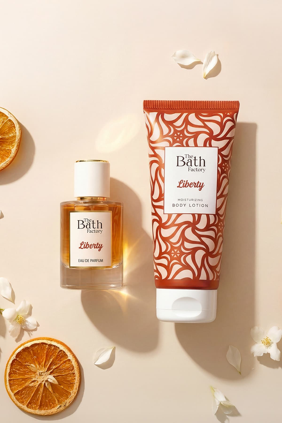 ست عطر Liberty حجم 50 میلیلیتر به همراه لوسیون بدن Liberty حجم 200 میلیلیتر از برند THE BATH FACTORY ست عطر Liberty حجم 50 میلیلیتر به همراه لوسیون بدن Liberty حجم 200 میلیلیتر از برند THE BATH FACTORY