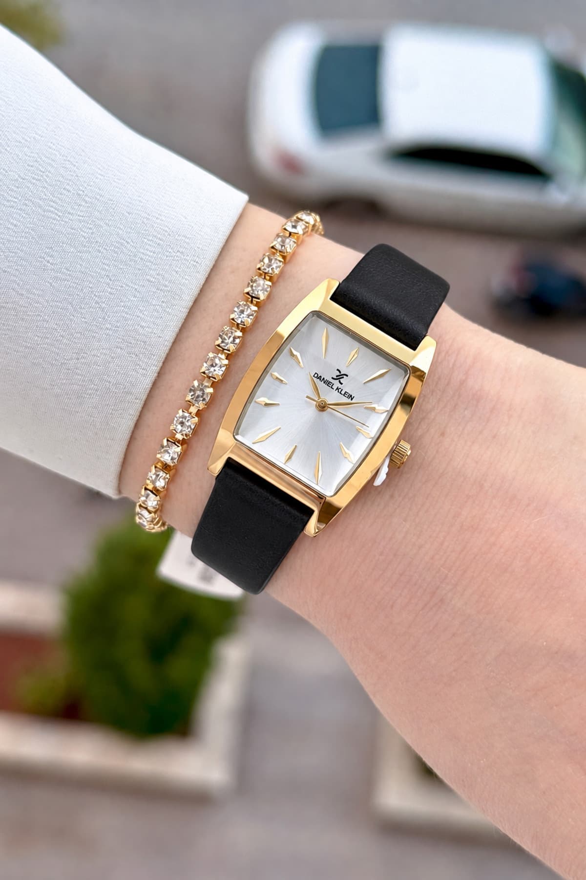 ساعت مچی زنانه Daniel Klein کیس طلایی بند مشکی 23 mm ساعت مچی زنانه Daniel Klein کیس طلایی بند مشکی 23 mm