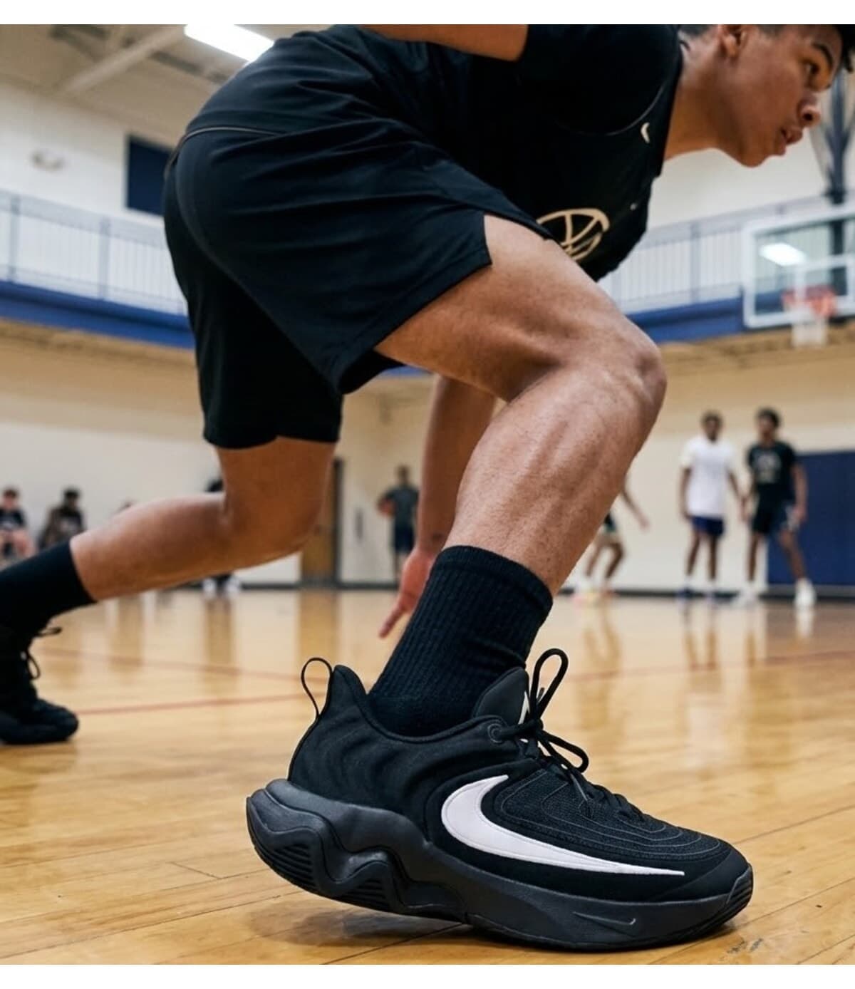 کفش بسکتبال جوانان Nike کفش بسکتبال جوانان Nike