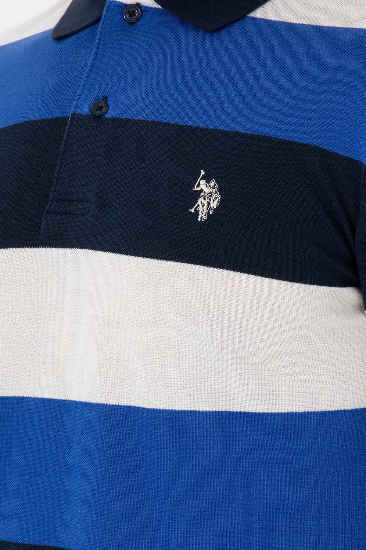 سویشرت مردانه U.S. Polo Assn. فیت معمولی یقه پولو آبی ساکسی مدل 50293428-VR045 سویشرت مردانه U.S. Polo Assn. فیت معمولی یقه پولو آبی ساکسی مدل 50293428-VR045