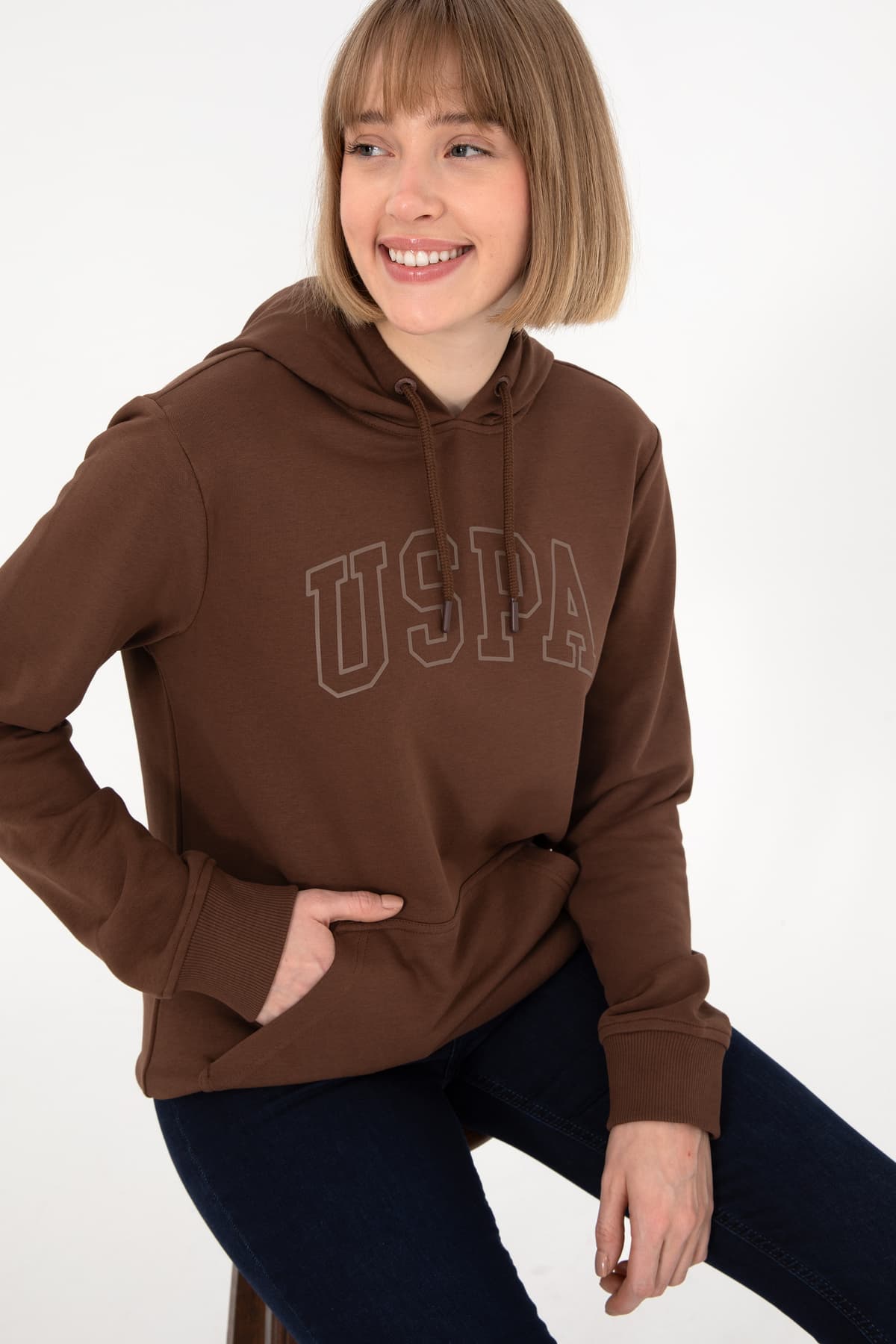 سویشرت کلاهدار مردانه U.S. Polo Assn. فیت معمولی قهوهای مدل 50295175-VR029 سویشرت کلاهدار مردانه U.S. Polo Assn. فیت معمولی قهوهای مدل 50295175-VR029