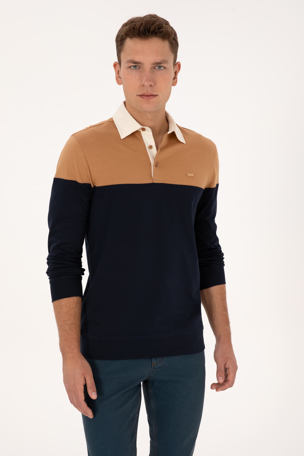 سویشرت مردانه U.S. Polo Assn. فیت معمولی یقه پولو شتری مدل 50316428-VR015 سویشرت مردانه U.S. Polo Assn. فیت معمولی یقه پولو شتری مدل 50316428-VR015
