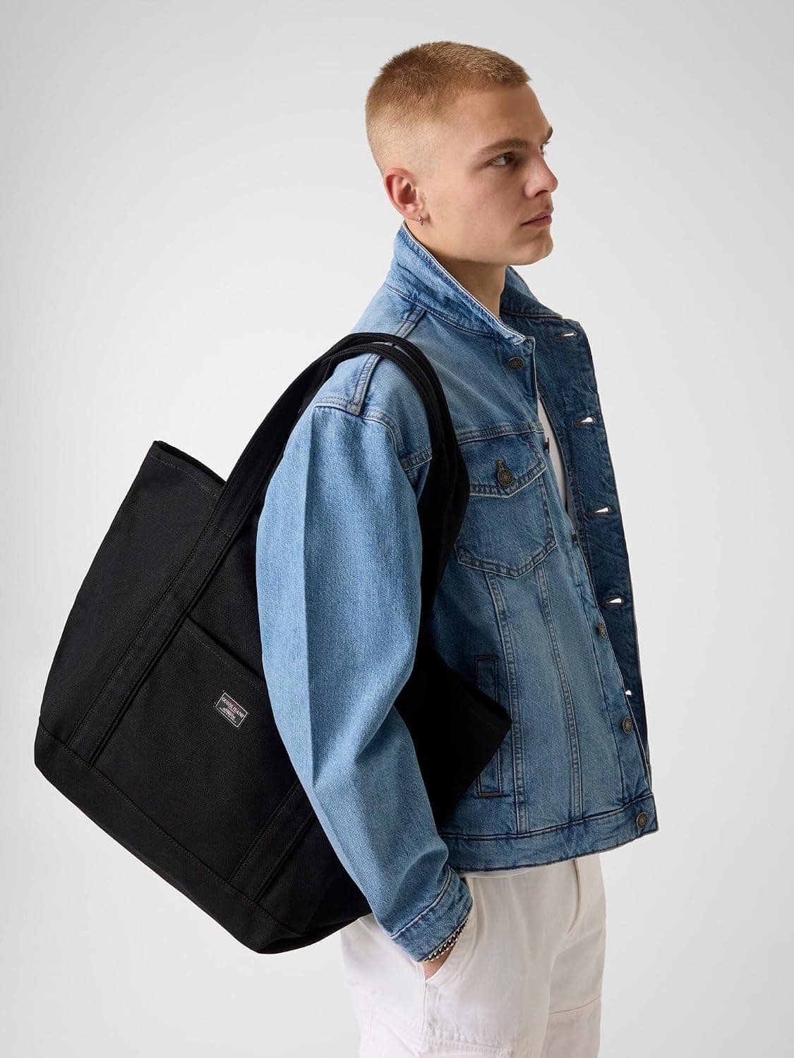 کیف توت یونیسکس GUESS Jeans سیاه کیف توت یونیسکس GUESS Jeans سیاه