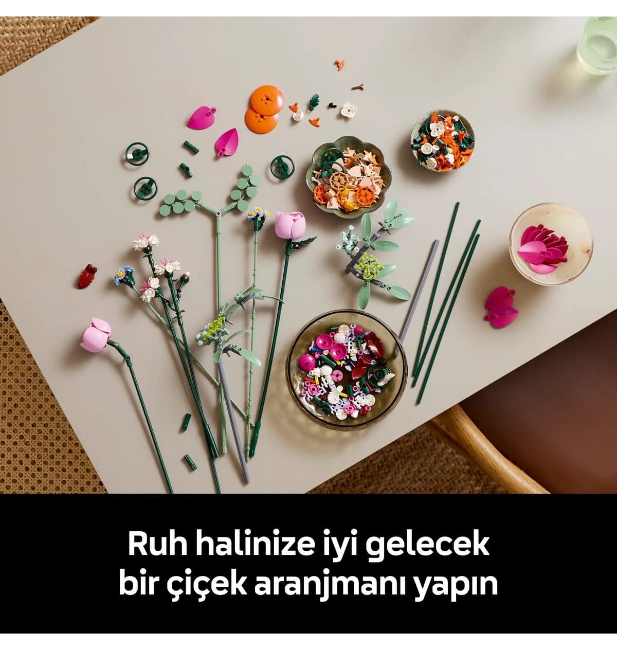 لگو Botanicals دسته گل صورتی مدل 10342 با 749 قطعه لگو Botanicals دسته گل صورتی مدل 10342 با 749 قطعه