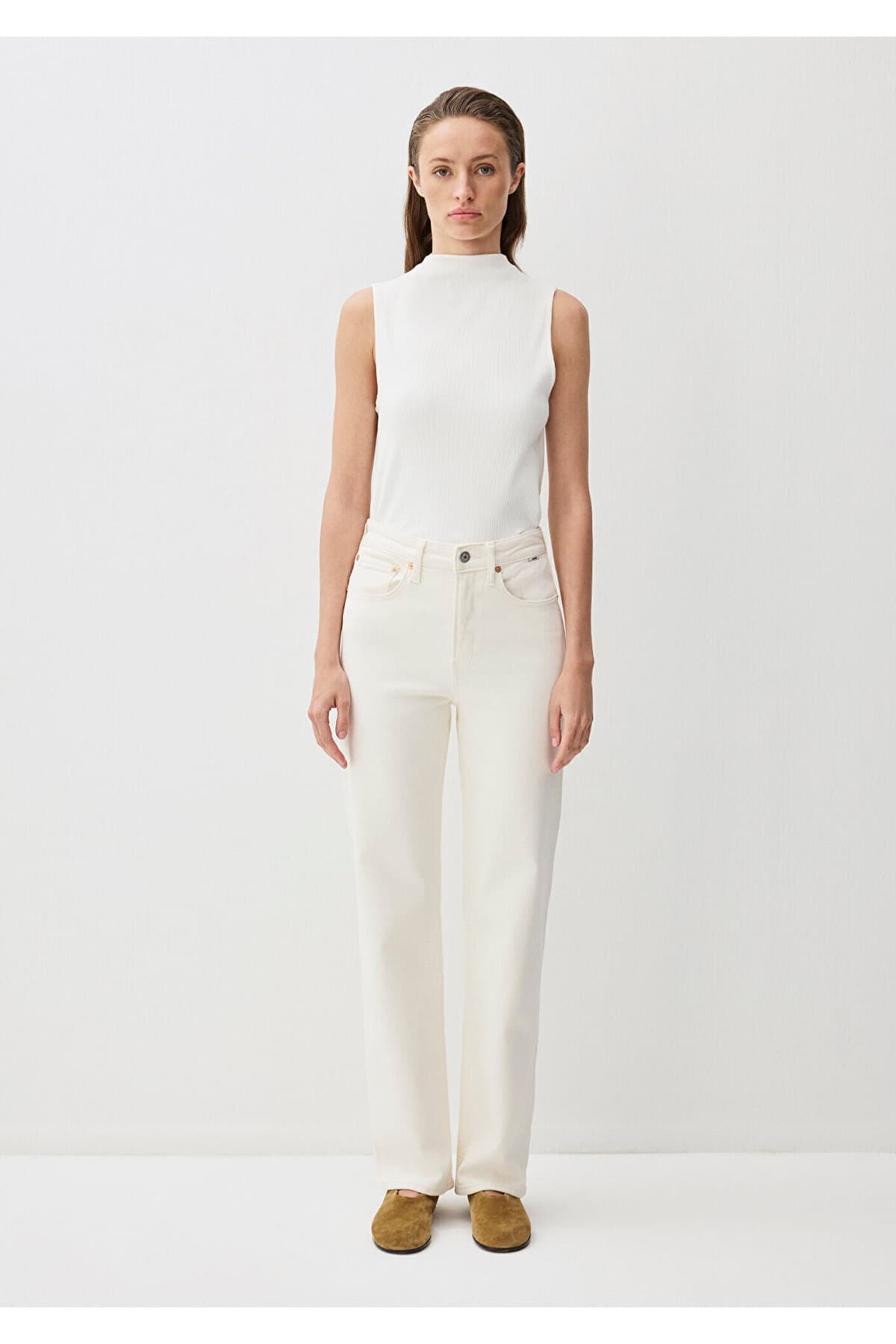 شلوار جین زنانه Mavi Sky Classic رنگ اکرو مدل 1010627-88689 شلوار جین زنانه Mavi Sky Classic رنگ اکرو مدل 1010627-88689