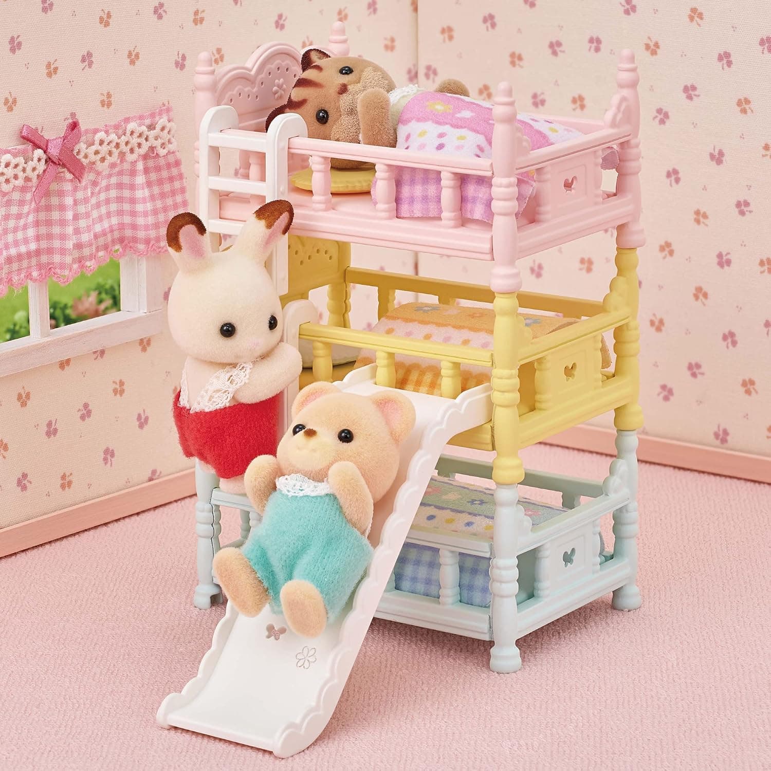 ست تختخواب سهطبقه عروسکی Sylvanian Families مدل 5741 ست تختخواب سهطبقه عروسکی Sylvanian Families مدل 5741