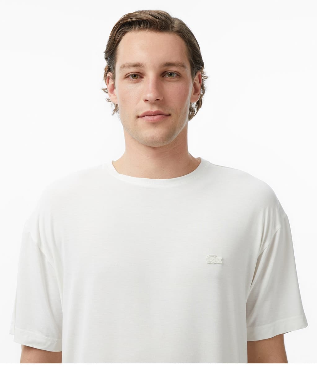 تیشرت مردانه Lacoste فیت ریلکس یقه گرد سفید تیشرت مردانه Lacoste فیت ریلکس یقه گرد سفید