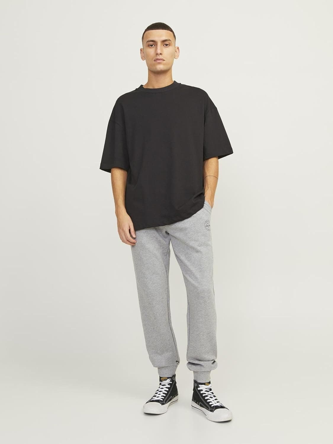 شلوار گرمکن مردانه JACK & JONES مدل Gordon Shark شلوار گرمکن مردانه JACK & JONES مدل Gordon Shark