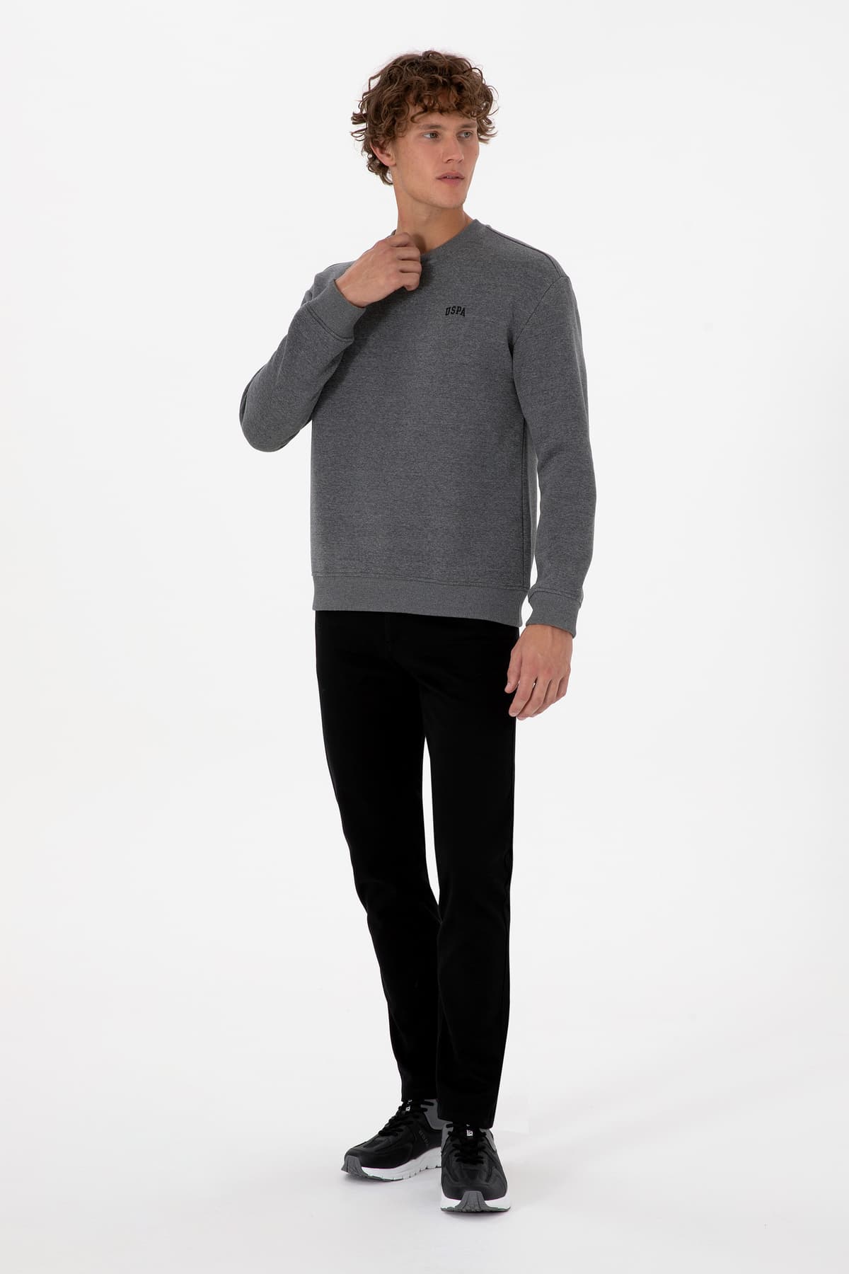 سوئیشرت مردانه U.S. Polo Assn. کامفورت یقه گرد پرزدار آنتراسیت ملانژ مدل 50313757-VR081 سوئیشرت مردانه U.S. Polo Assn. کامفورت یقه گرد پرزدار آنتراسیت ملانژ مدل 50313757-VR081