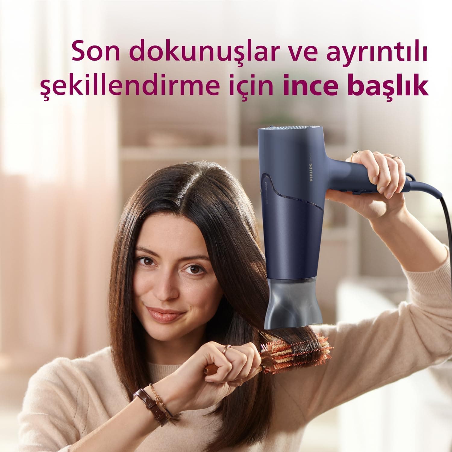 سشوار Philips با مراقبت یونیک چهارگانه و محافظ حرارتی ThermoShield مدل BHD510/10 سشوار Philips با مراقبت یونیک چهارگانه و محافظ حرارتی ThermoShield مدل BHD510/10