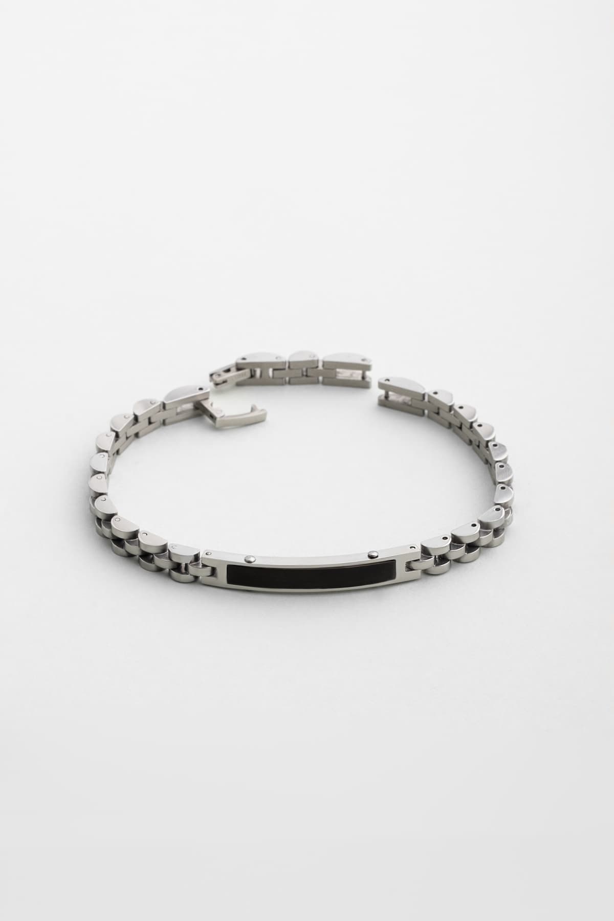 دستبند مردانه So Chic استیل قابل تنظیم با طرح روح جنگجو دستبند مردانه So Chic استیل قابل تنظیم با طرح روح جنگجو