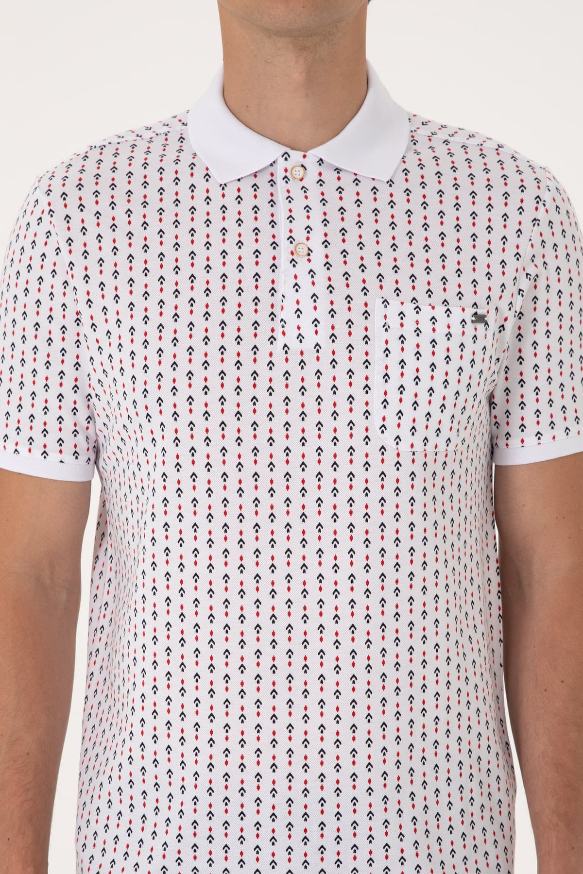 تیشرت مردانه U.S. Polo Assn. فیت معمولی سفید یقه پولو مدل 50299637-VR013 تیشرت مردانه U.S. Polo Assn. فیت معمولی سفید یقه پولو مدل 50299637-VR013
