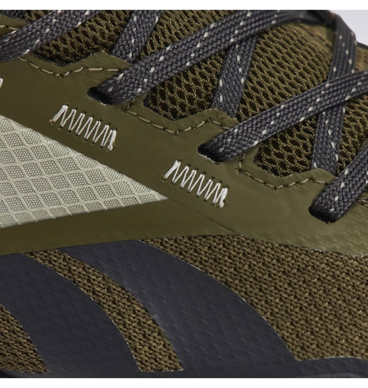 بوت مردانه Reebok مشکی مخصوص فضای باز مدل BASE TRAIL MID بوت مردانه Reebok مشکی مخصوص فضای باز مدل BASE TRAIL MID