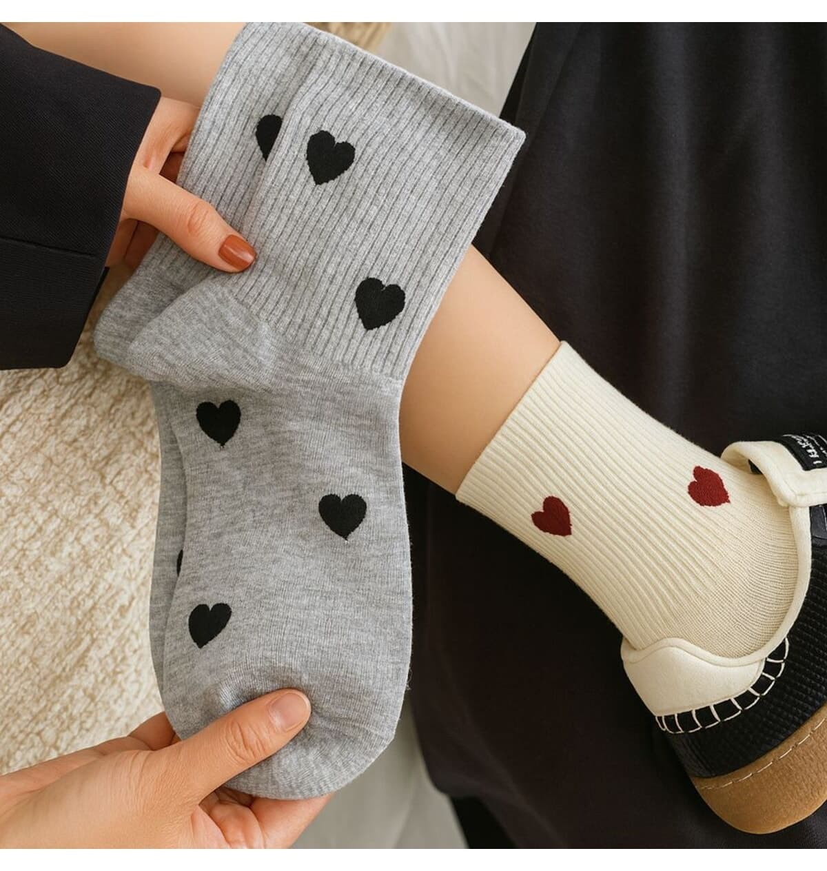 ست جوراب تنیس یونیسکس Sky Socks طرح قلب خاکستری ۴ تایی ست جوراب تنیس یونیسکس Sky Socks طرح قلب خاکستری ۴ تایی