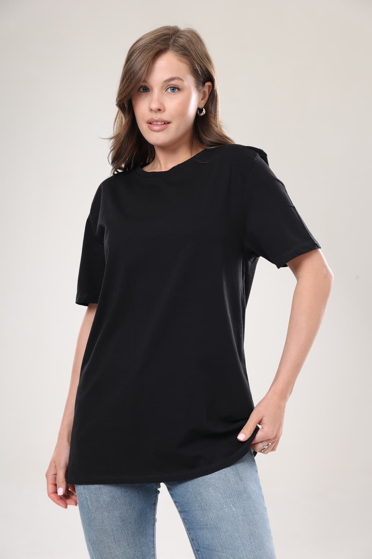 تیشرت زنانه Tight Lady نخی یقهگرد مشکی مدل اورسایز تیشرت زنانه Tight Lady نخی یقهگرد مشکی مدل اورسایز