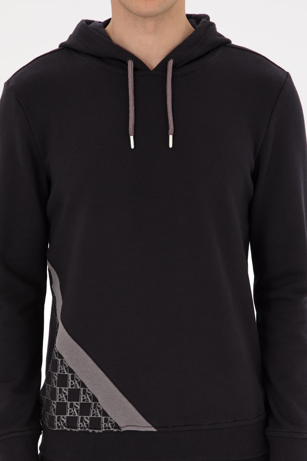 سوئیشرت مردانه U.S. Polo Assn. فیت معمولی کاپشوندار مشکی مدل 50315691-VR046 سوئیشرت مردانه U.S. Polo Assn. فیت معمولی کاپشوندار مشکی مدل 50315691-VR046