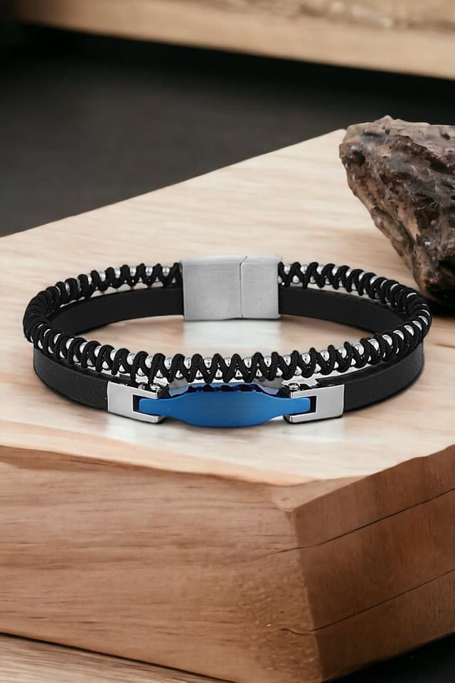 دستبند مردانه Daniel Klein چرمی طبیعی استیل مغناطیسی مشکی-آبی مدل Dkeblk2002C3 دستبند مردانه Daniel Klein چرمی طبیعی استیل مغناطیسی مشکی-آبی مدل Dkeblk2002C3