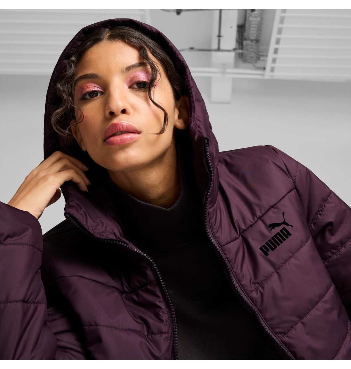 مانتو زنانه Puma مدل ESSENTIALS مانتو زنانه Puma مدل ESSENTIALS