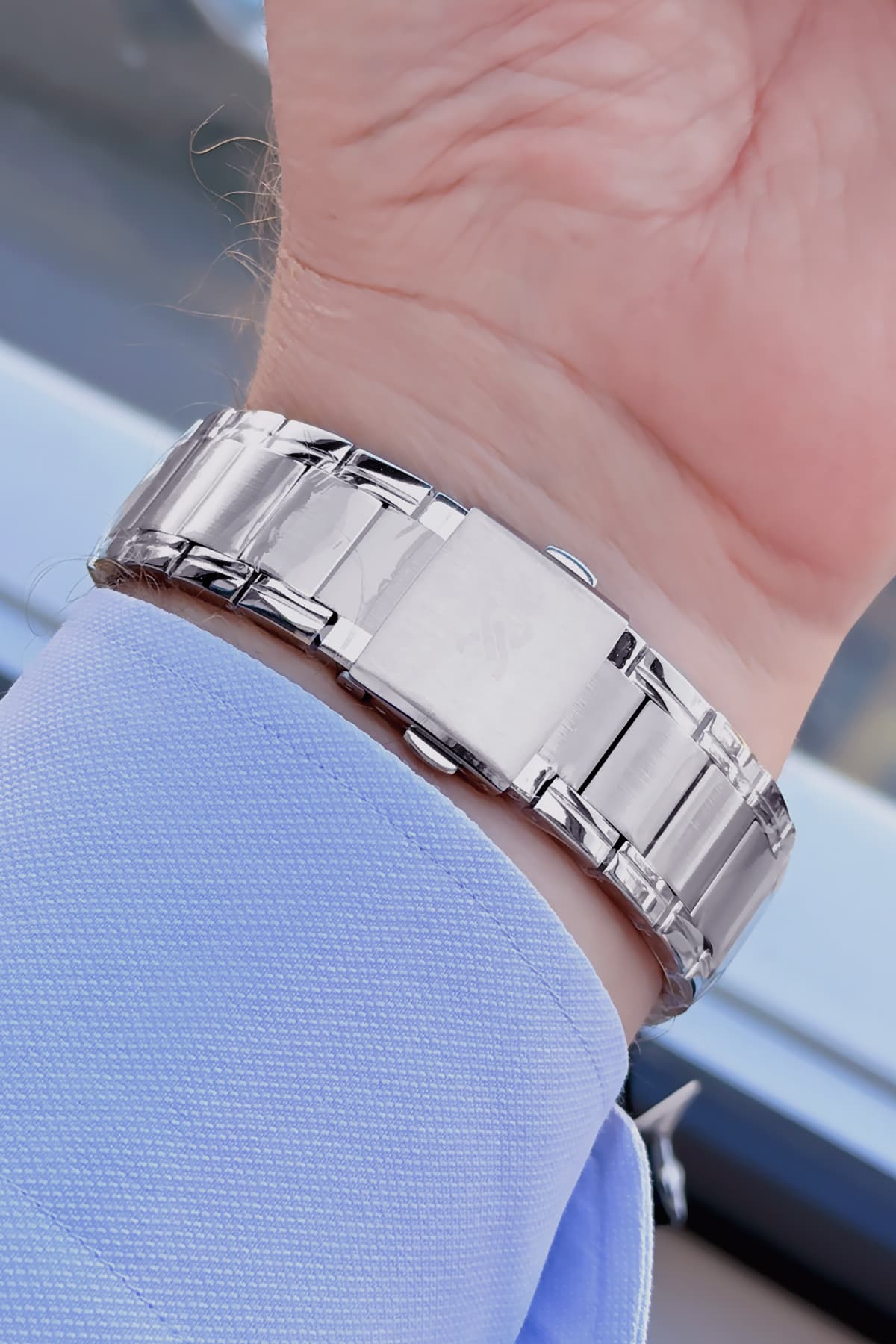 ساعت مردانه Daniel Klein ضد آب 3 ATM بند فولادی نقرهای مدل Elg356 ساعت مردانه Daniel Klein ضد آب 3 ATM بند فولادی نقرهای مدل Elg356