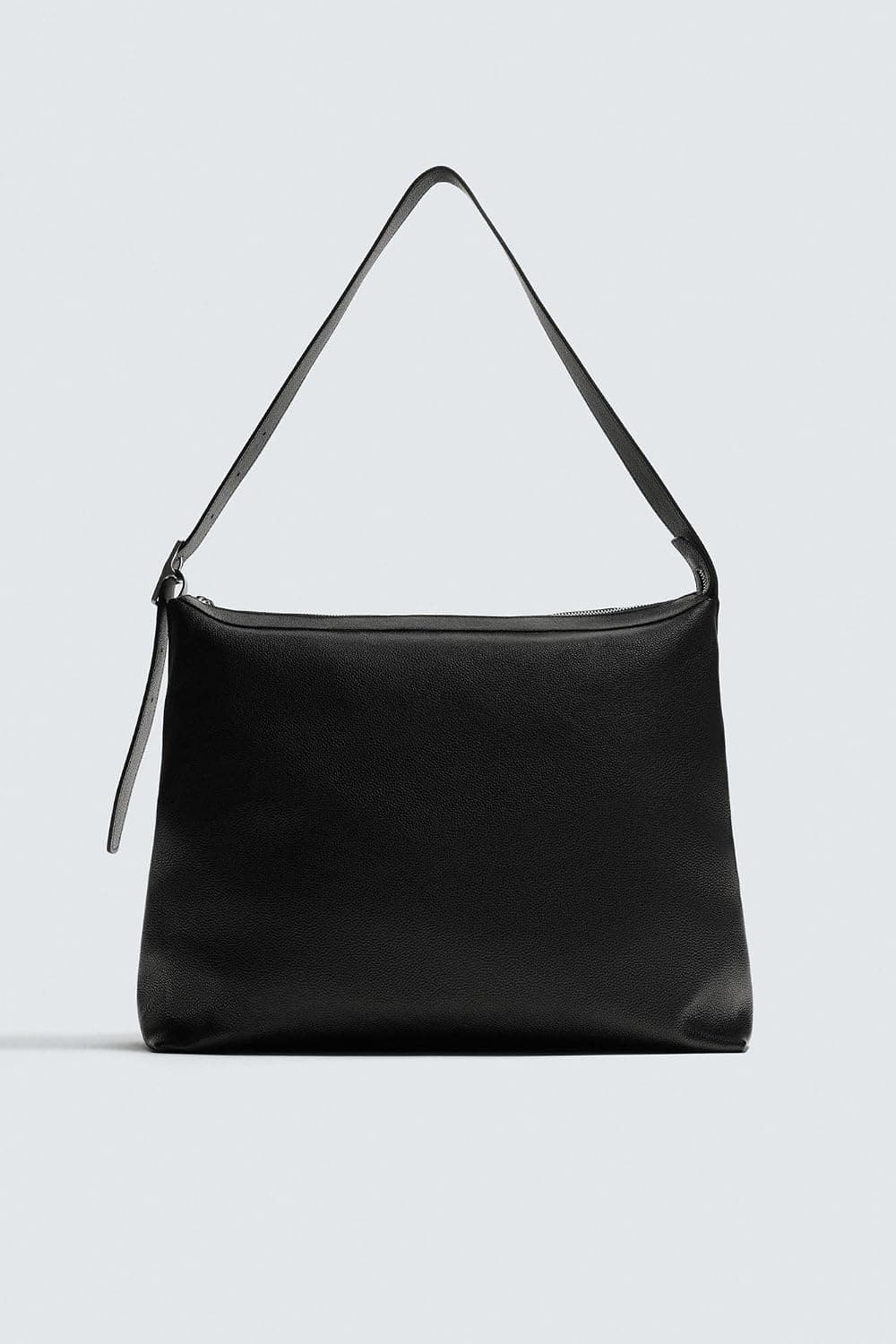 کیف Tote چرمی زنانه ZARA مشکی سایز استاندارد کیف Tote چرمی زنانه ZARA مشکی سایز استاندارد