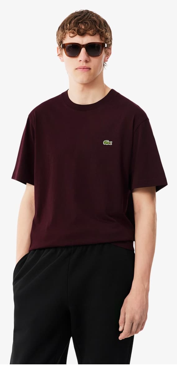 تیشرت مردانه Lacoste یقه گرد فیت کلاسیک زرشکی تیشرت مردانه Lacoste یقه گرد فیت کلاسیک زرشکی