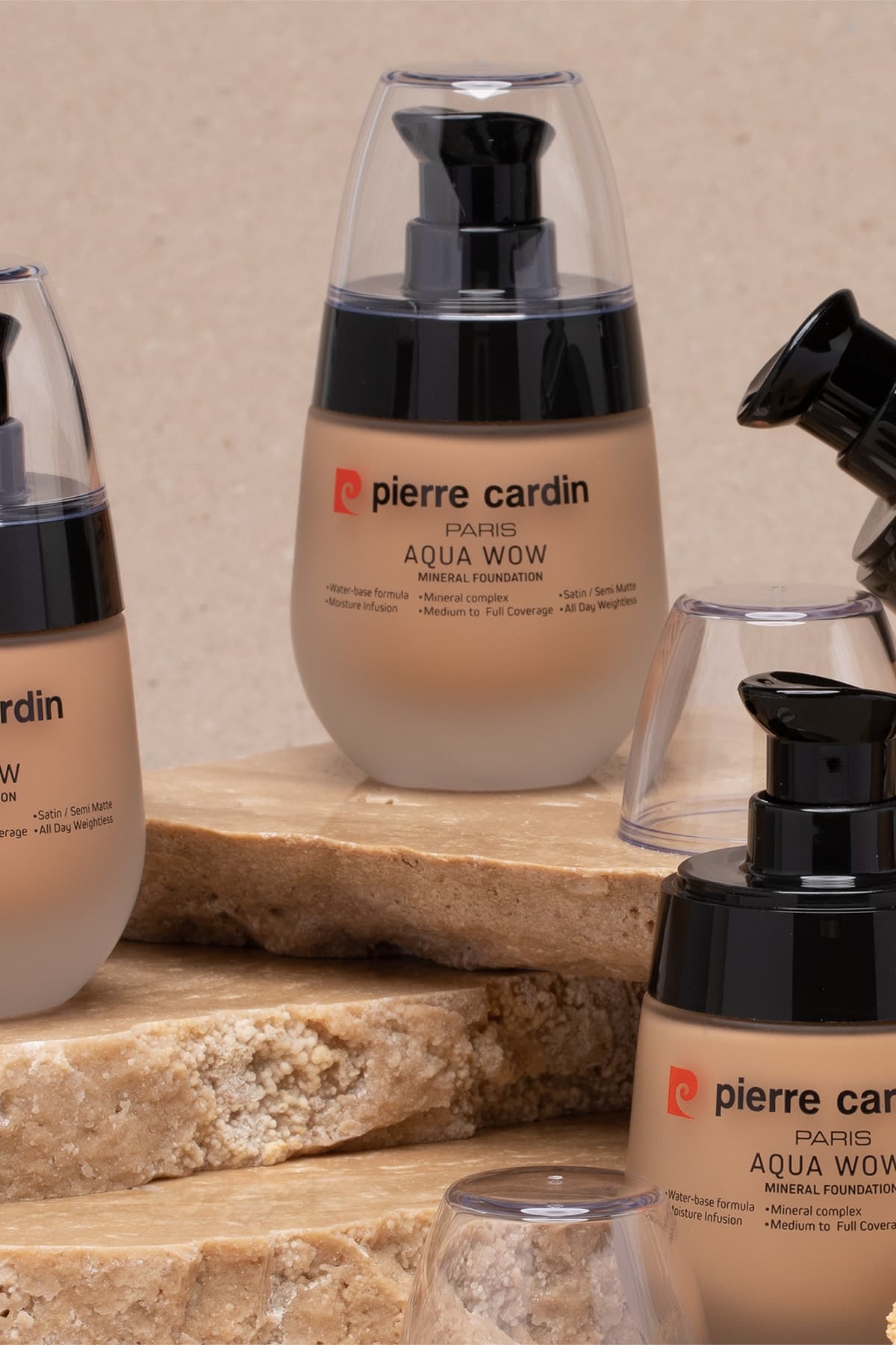 فوندیشن Pierre Cardin Aqua Wow با پایه آبی و مینرال فوندیشن Pierre Cardin Aqua Wow با پایه آبی و مینرال