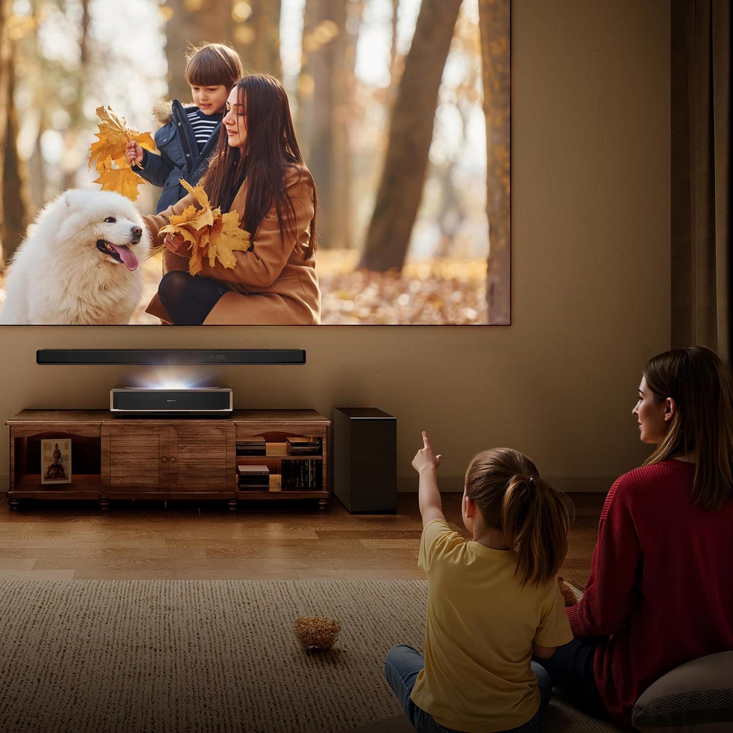 پروژکتور سینمای لیزری Hisense با پرتاب فوقکوتاه 4K UHD TriChroma، هوشمند VIDAA، مدل PT1 پروژکتور سینمای لیزری Hisense با پرتاب فوقکوتاه 4K UHD TriChroma، هوشمند VIDAA، مدل PT1