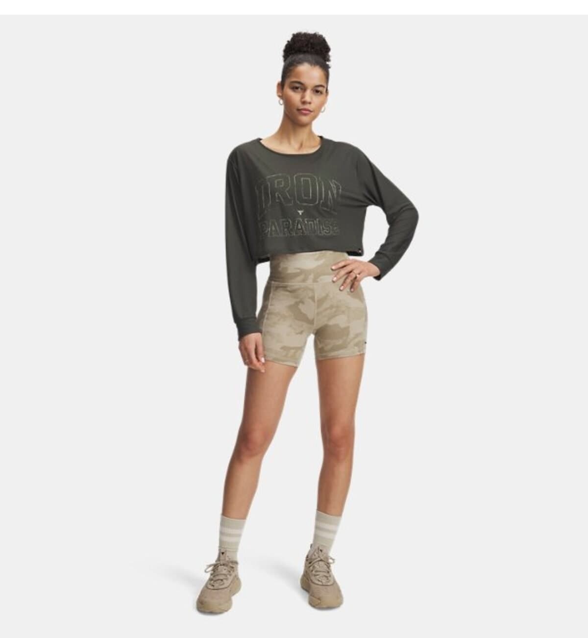 تیشرت آستینبلند زنانه Under Armour با طرح UA Project Rock Iron Paradise مدل 1389709-310 تیشرت آستینبلند زنانه Under Armour با طرح UA Project Rock Iron Paradise مدل 1389709-310