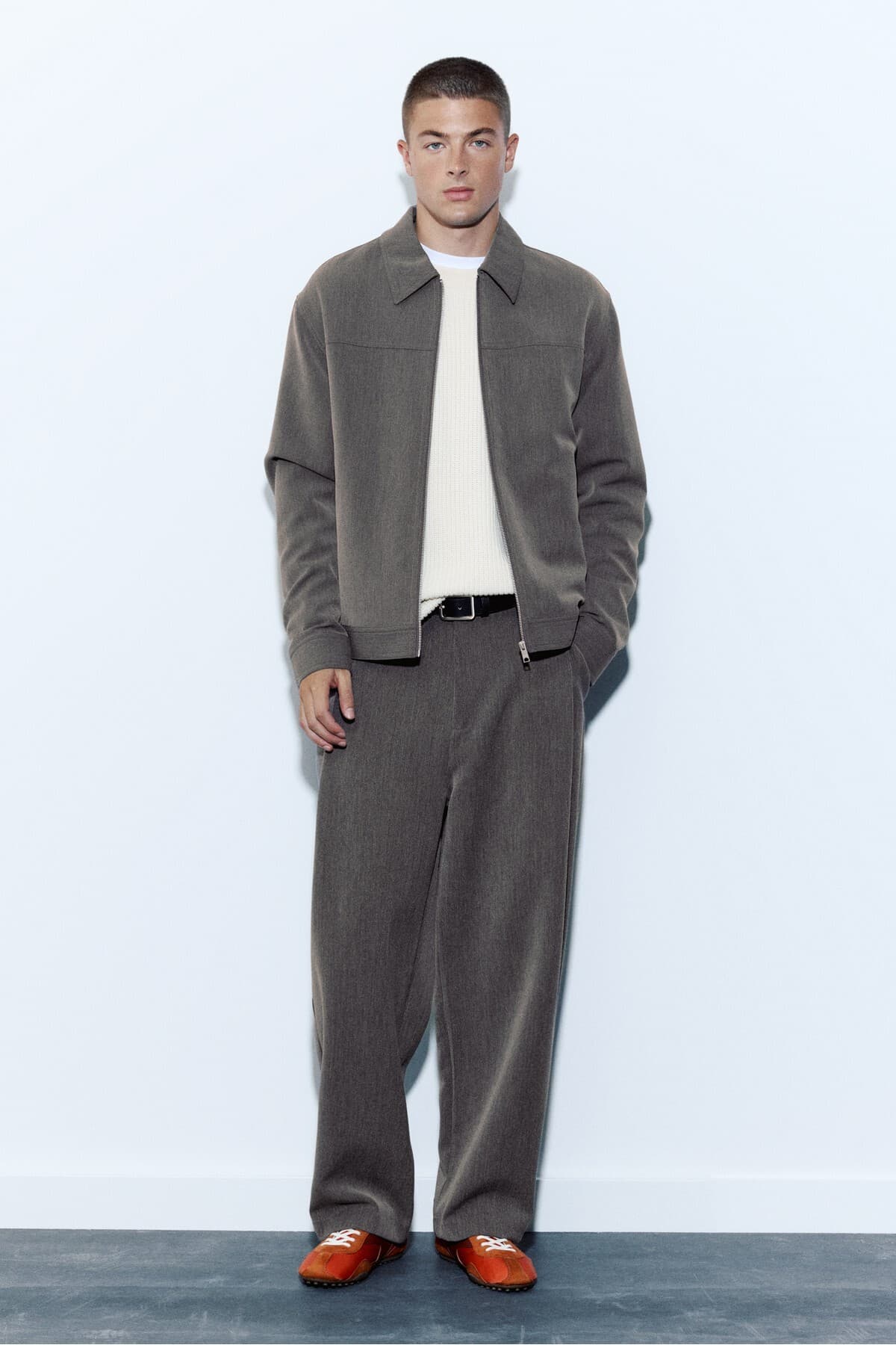 ژاکت مردانه Pull & Bear BASIC زیپدار ژاکت مردانه Pull & Bear BASIC زیپدار