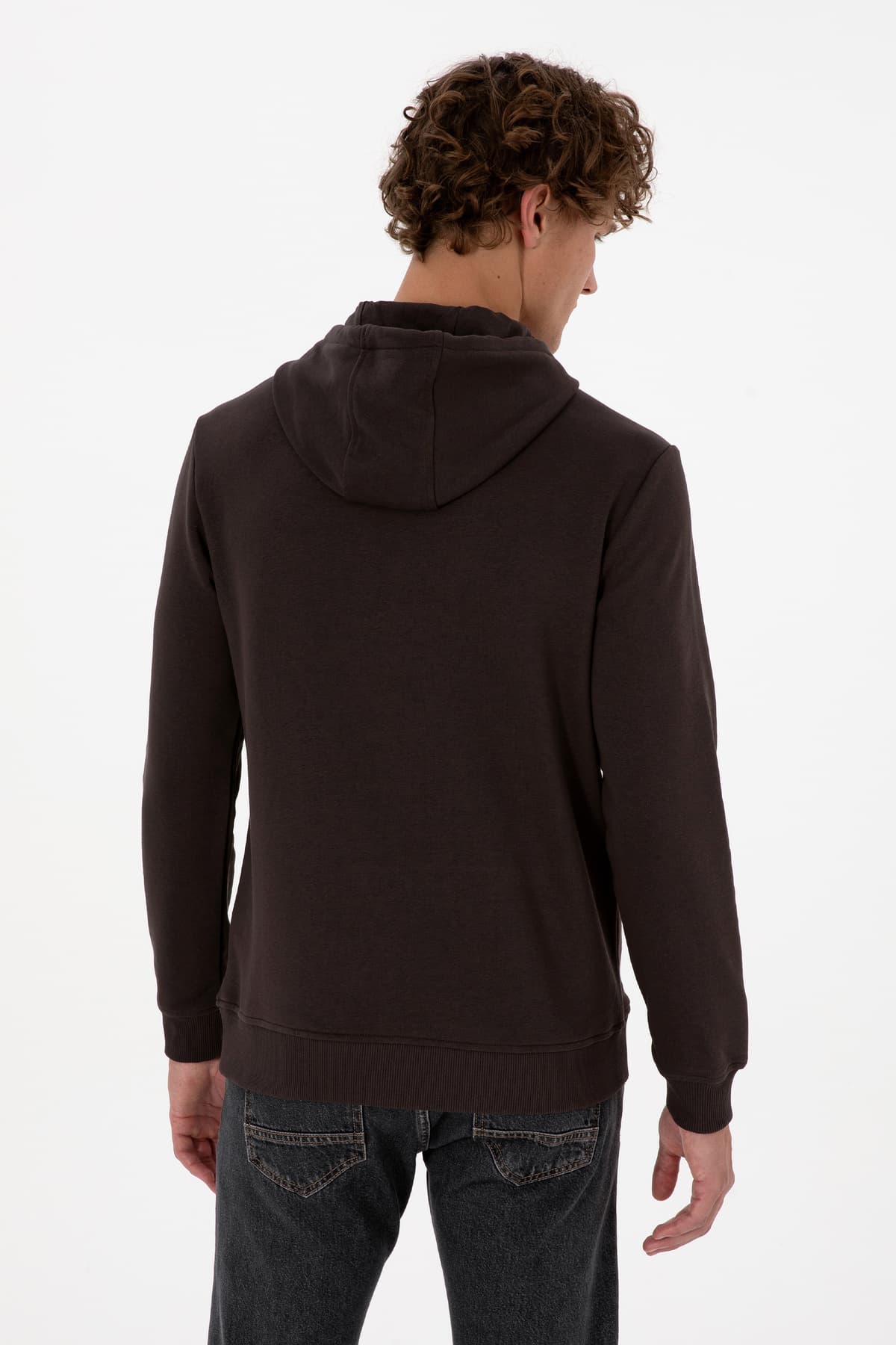 سوئیشرت مردانه U.S. Polo Assn. کلاهدار فیت معمولی قهوهای تیره مدل 50313720-VR084 سوئیشرت مردانه U.S. Polo Assn. کلاهدار فیت معمولی قهوهای تیره مدل 50313720-VR084