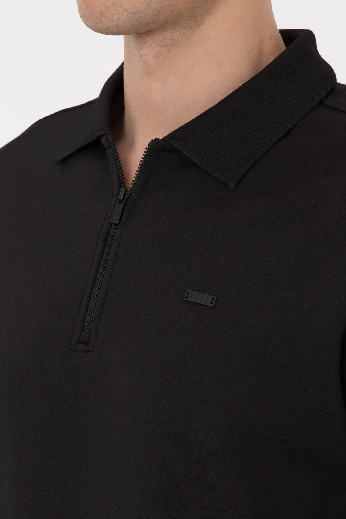 سویشرت مردانه U.S. Polo Assn. نیم زیپ فیت راحت مشکی مدل 50316484-VR046 سویشرت مردانه U.S. Polo Assn. نیم زیپ فیت راحت مشکی مدل 50316484-VR046